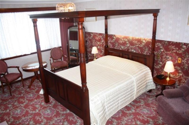 Motel Mayfair On Cavell Хоубарт Екстериор снимка