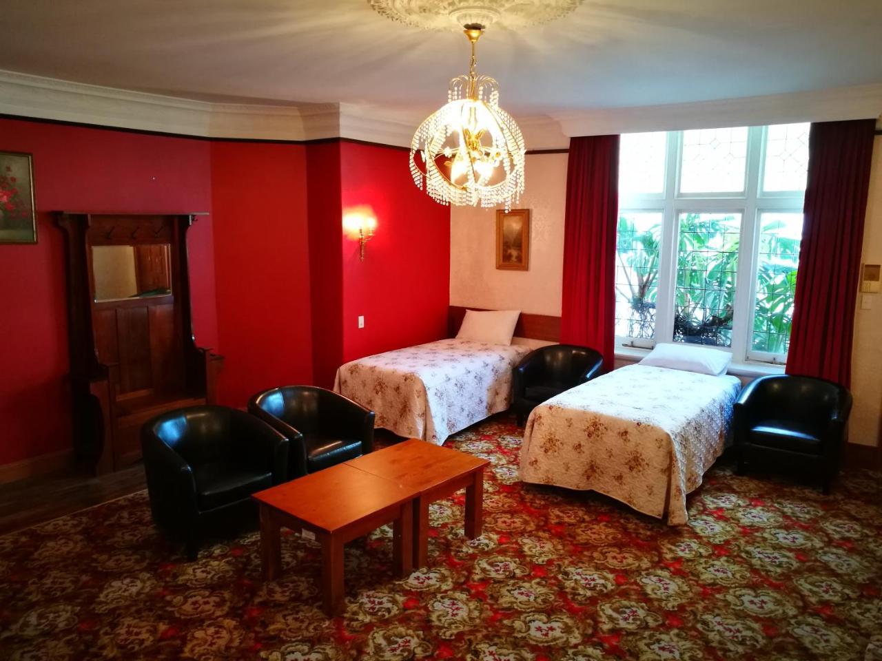 Motel Mayfair On Cavell Хоубарт Екстериор снимка