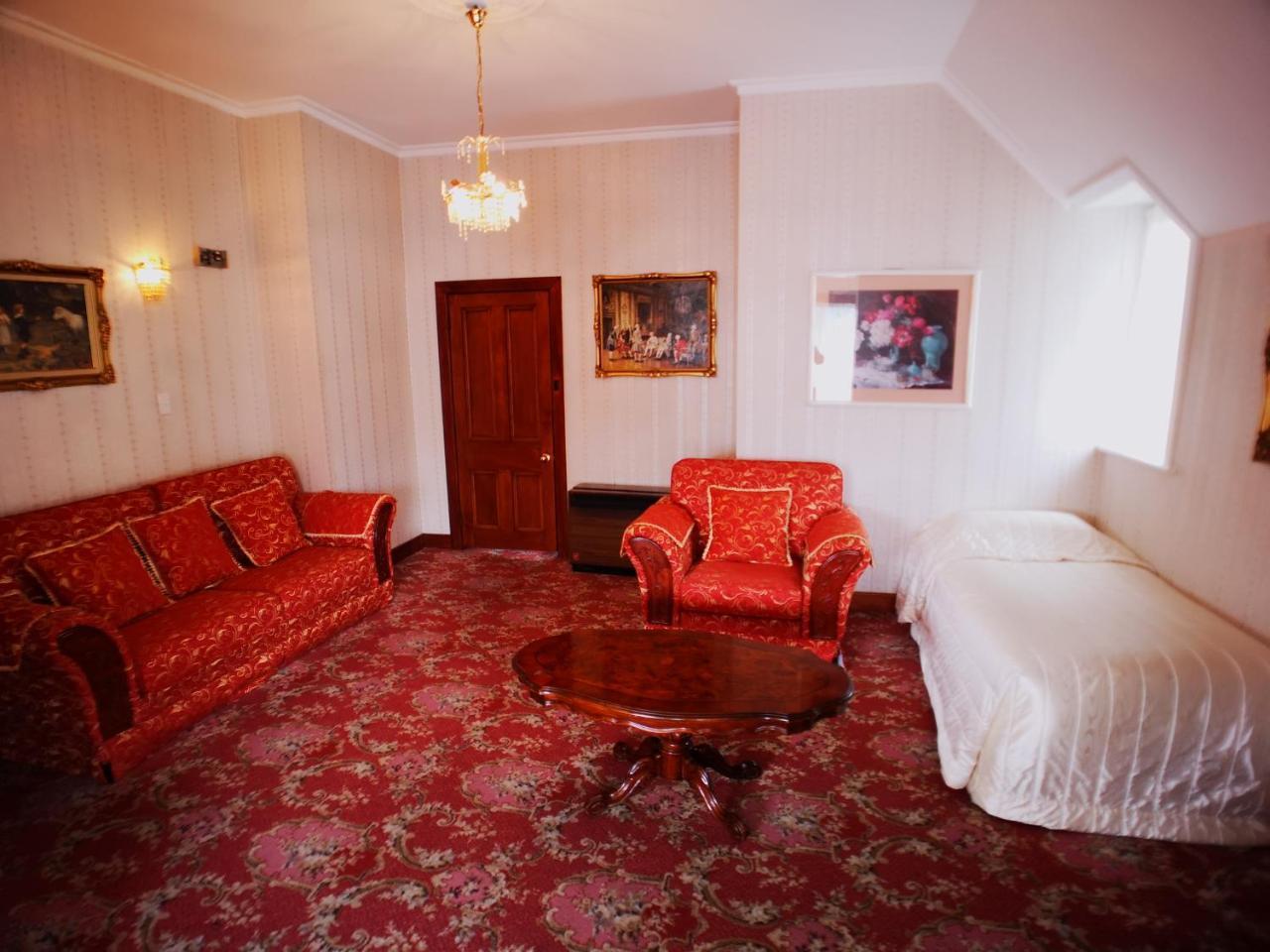 Motel Mayfair On Cavell Хоубарт Екстериор снимка