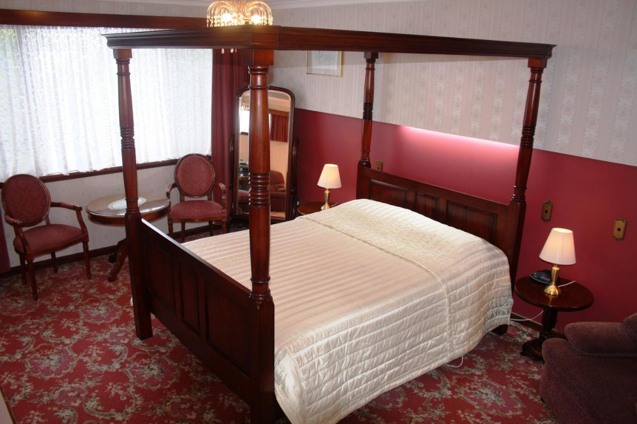 Motel Mayfair On Cavell Хоубарт Екстериор снимка