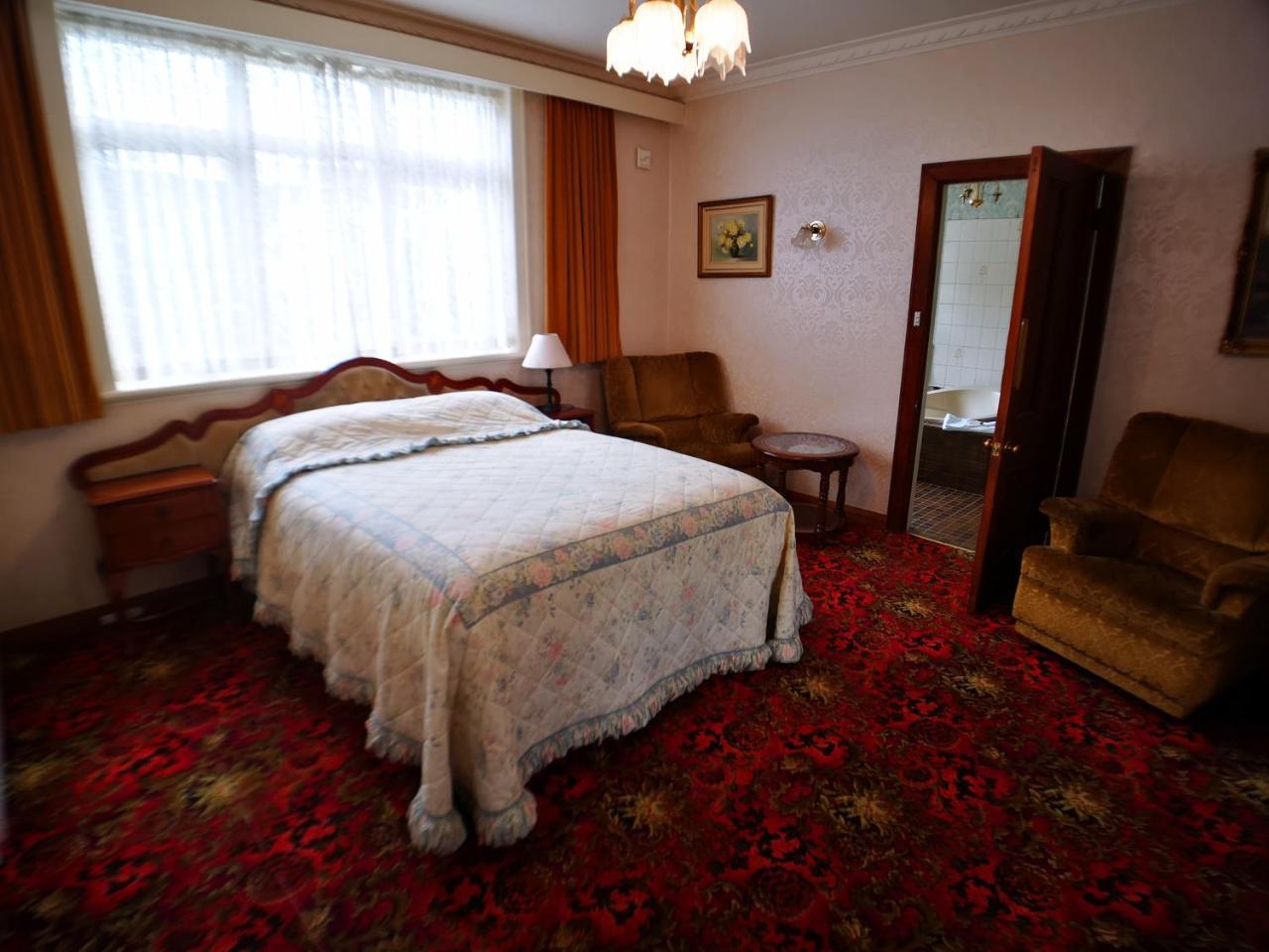 Motel Mayfair On Cavell Хоубарт Екстериор снимка